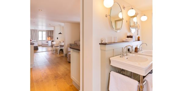 Suite 3